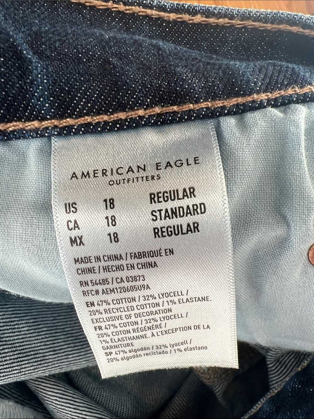 Size 18  American Eagle Barrel Jeans - Picture 9 of 9